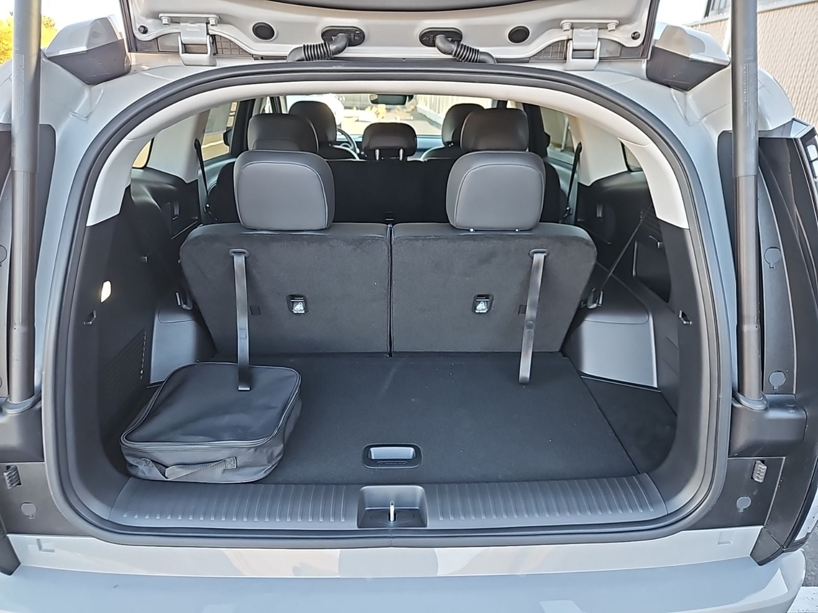 2026 Hyundai IONIQ 9 SEL