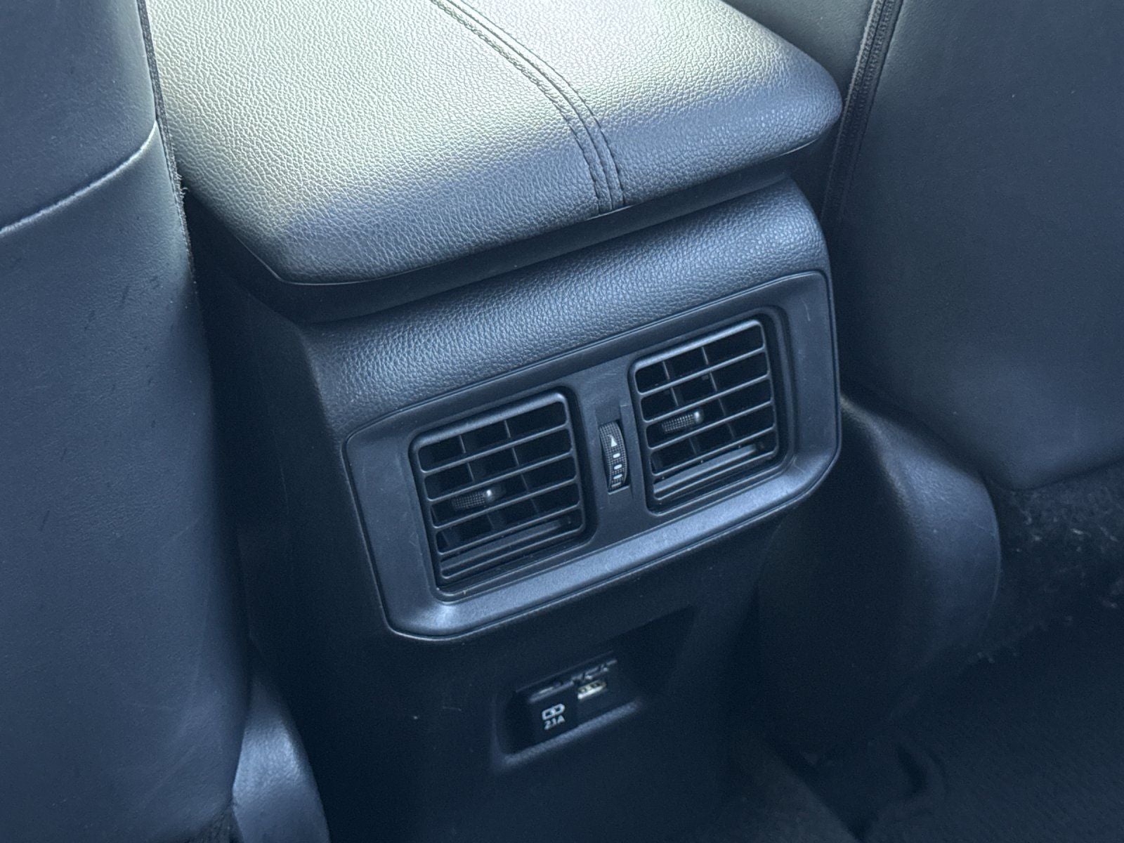 2019 Toyota RAV4 Hybrid XSE