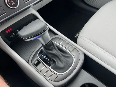 2025 Hyundai Kona SE