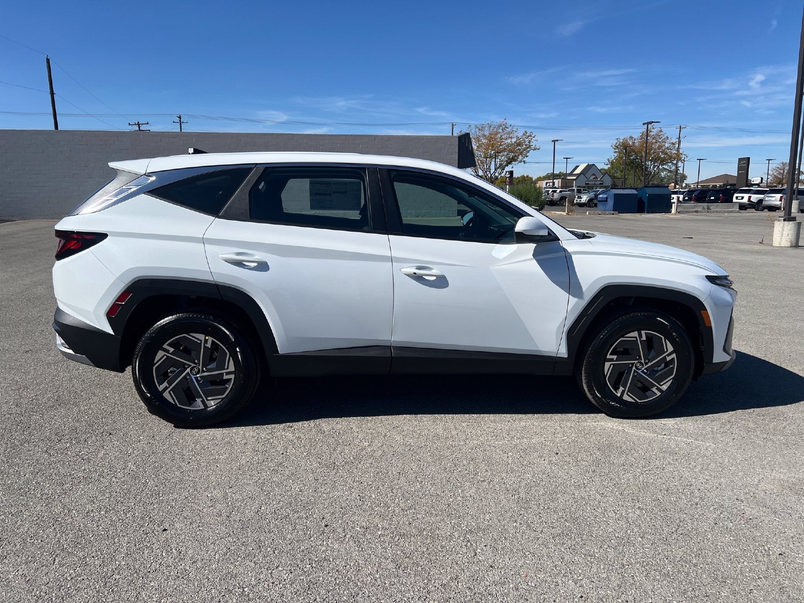 2026 Hyundai Tucson Hybrid Blue SE