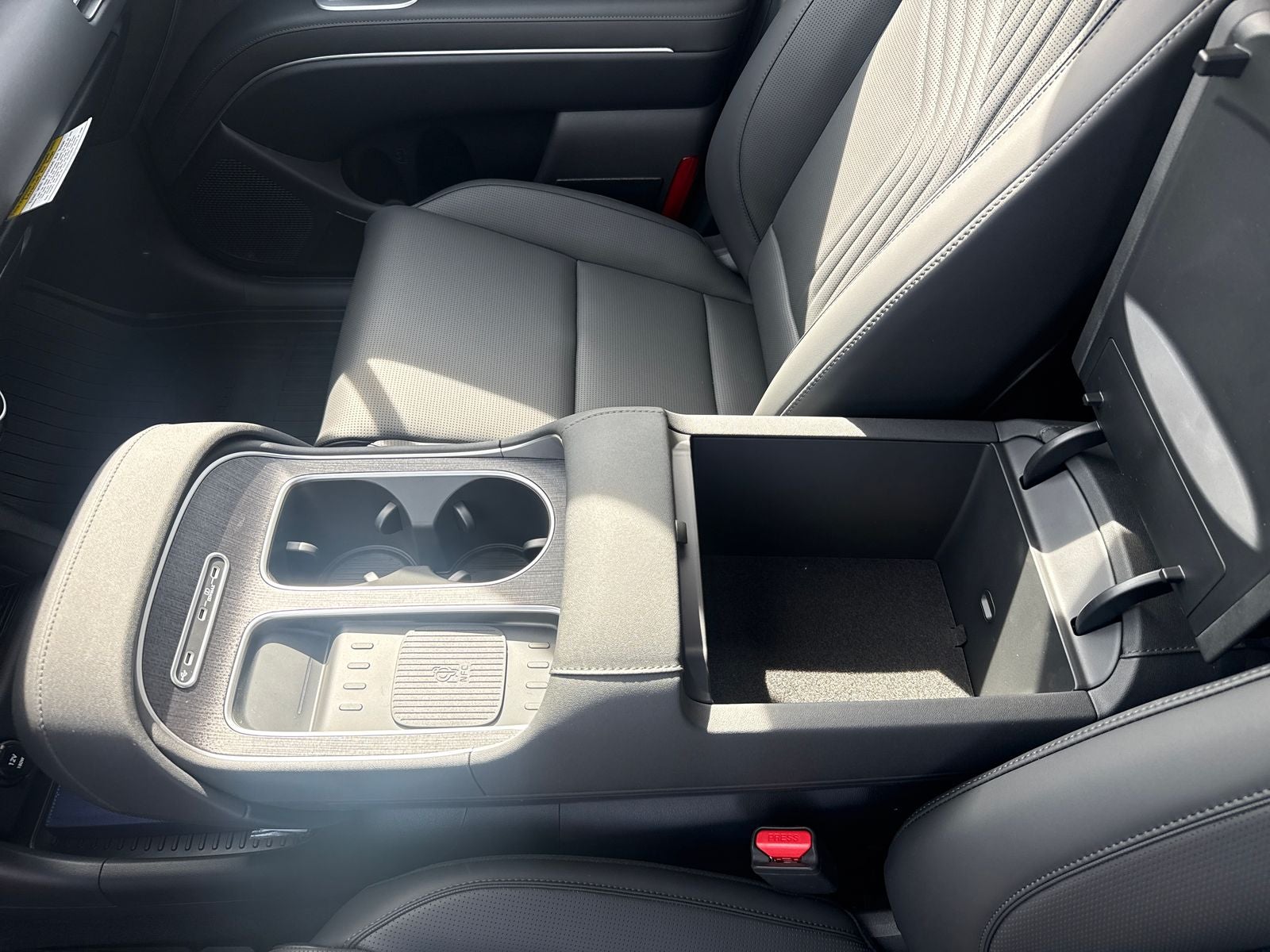 2026 Hyundai Palisade Hybrid SEL Premium 7 Passenger