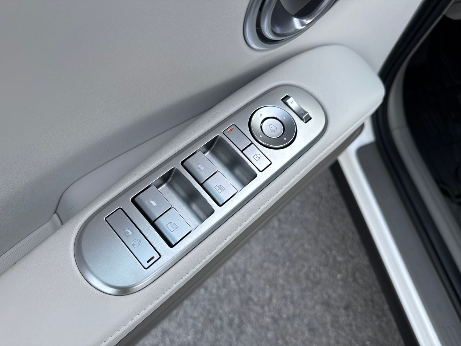 2026 Hyundai Palisade Hybrid SEL Premium 7 Passenger