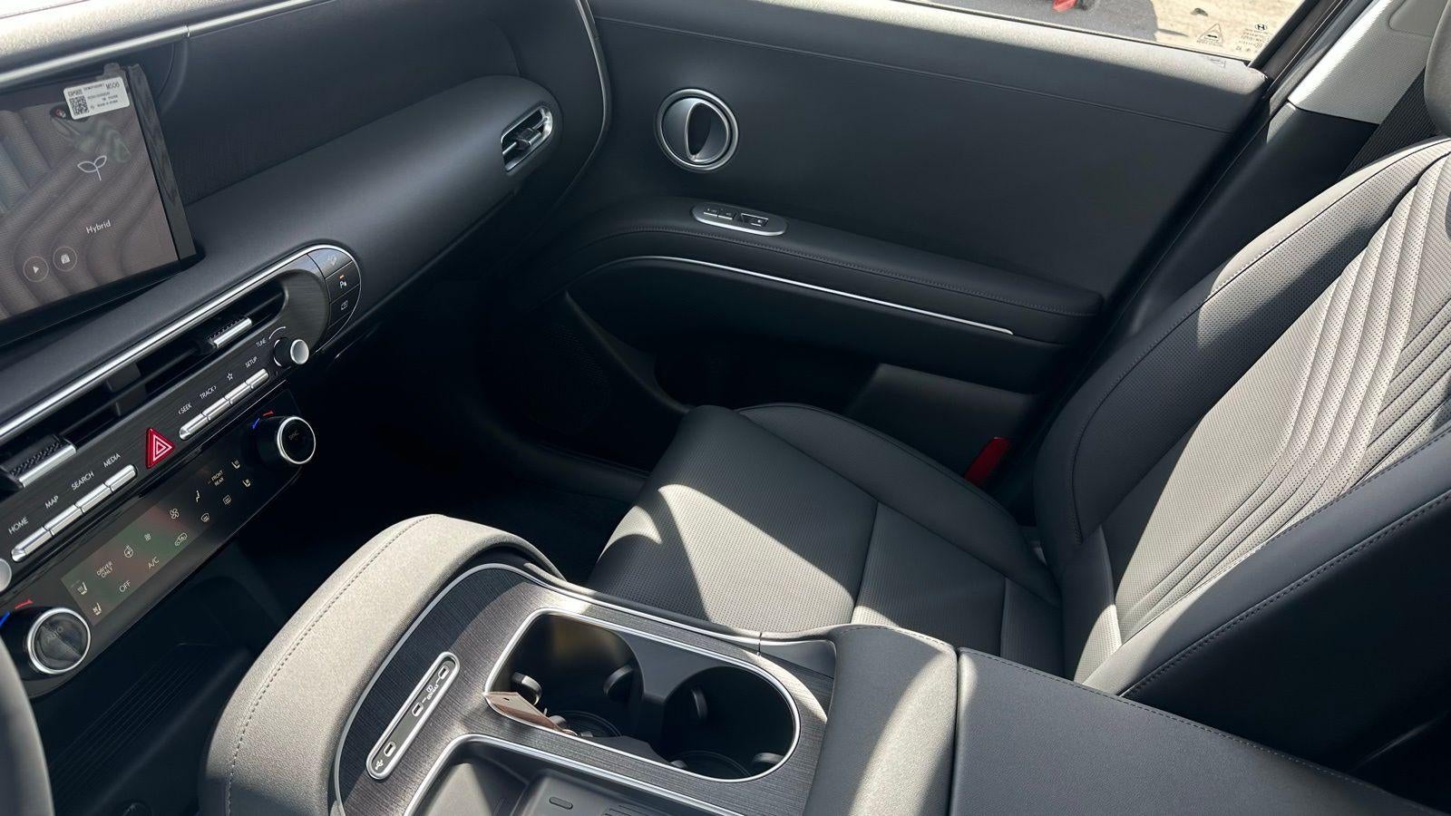 2026 Hyundai Palisade Hybrid SEL Premium 8 Passenger
