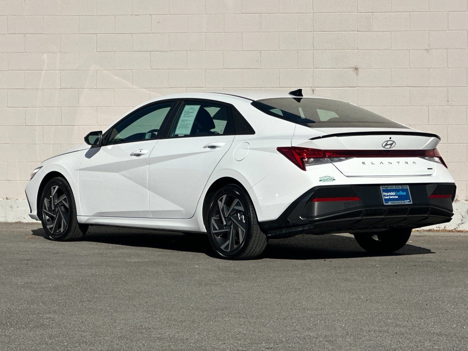 2025 Hyundai Elantra Hybrid SEL Sport
