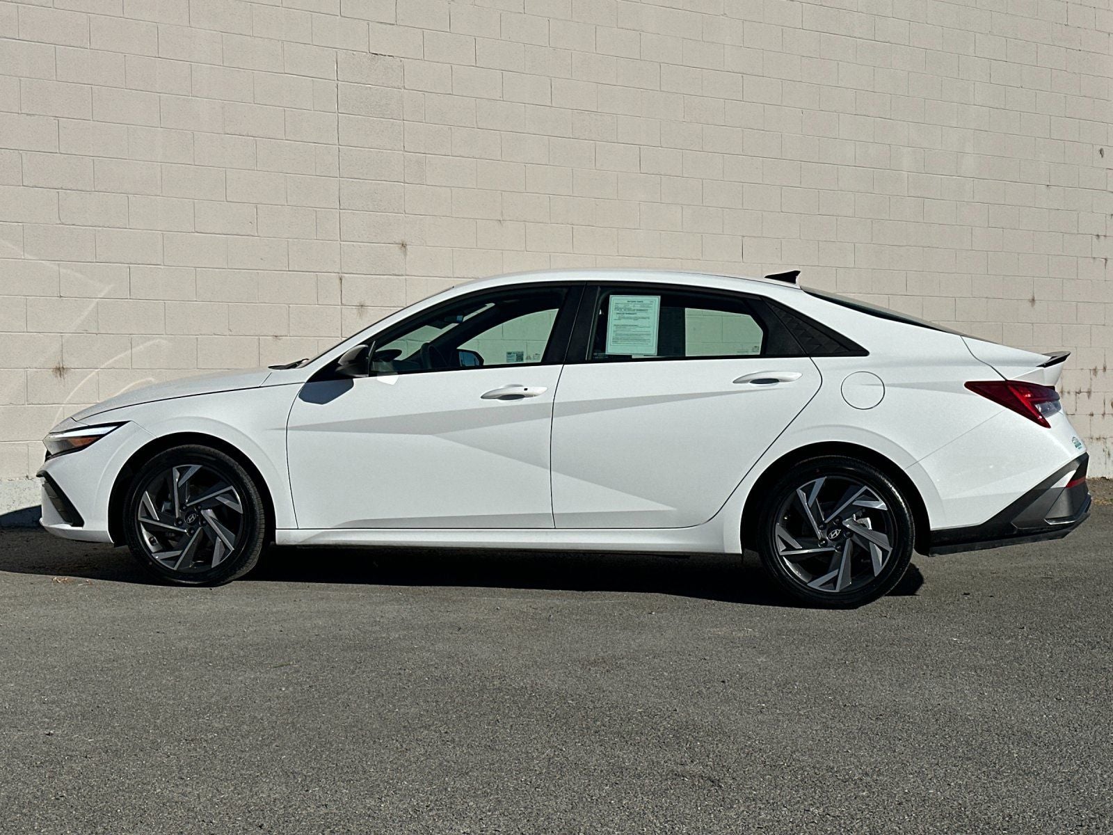 2025 Hyundai Elantra Hybrid SEL Sport