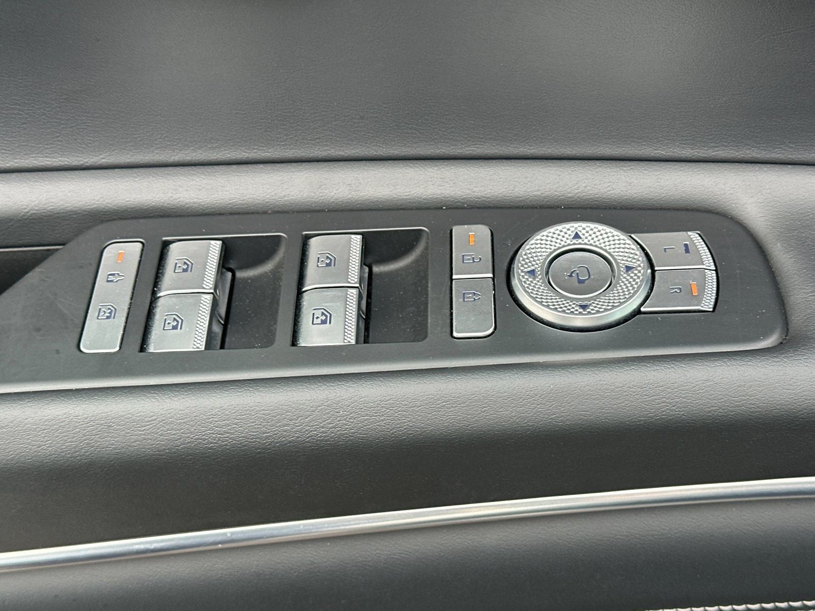 2025 Genesis GV80 2.5T